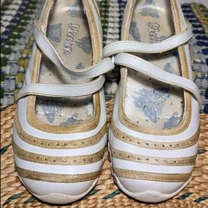 Skechers Bikers Dollface Mary Jane Women’s Size 6.5 White SN 21131